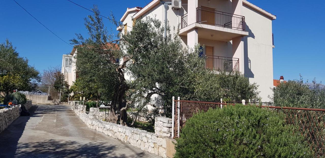 Apartments Jelica Slatine Ngoại thất bức ảnh